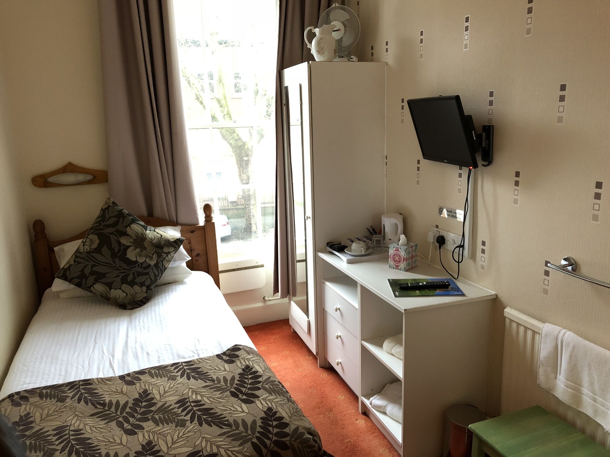 Фото Diamonds Inn Ltd