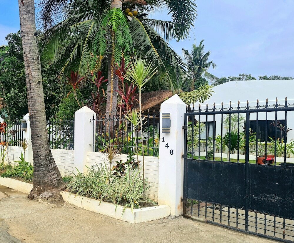 Фото 148 Guesthouse and Resort