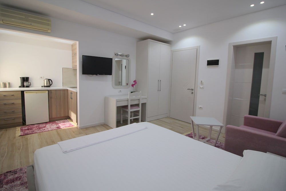 Фото Elena Hotel