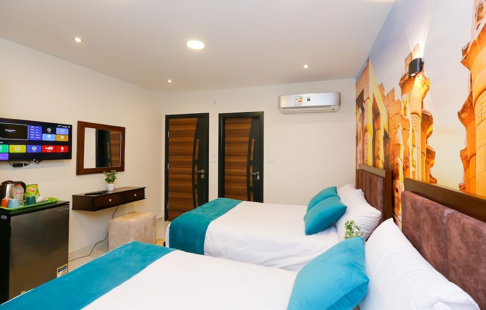 Фото Diamonds Pyramids View Inn