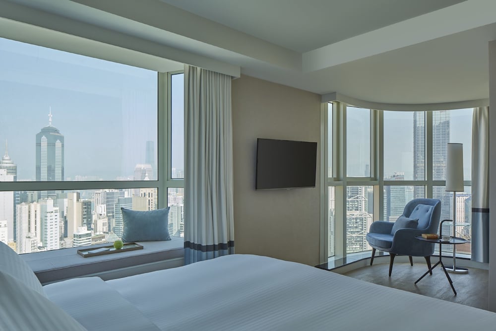 Фото Two MacDonnell Road