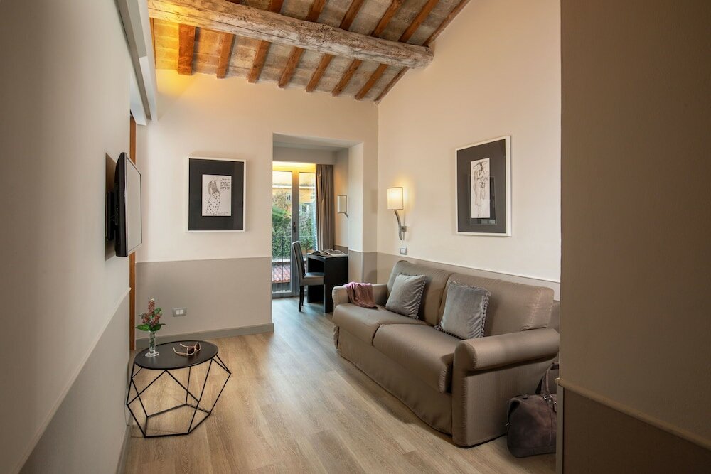 Фото Condotti Palace