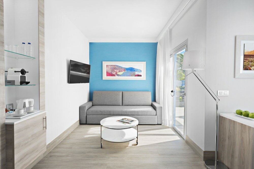 Фото Elba Premium Suites - Adults Only