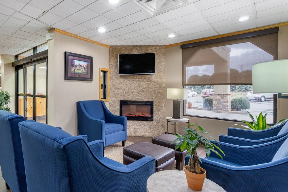 Фото Comfort Inn Asheville Airport