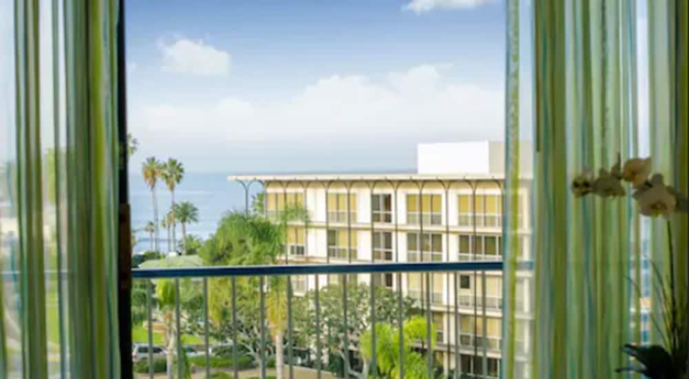 Фото Inn by The Sea La Jolla