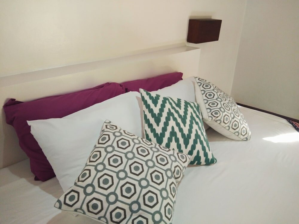 Фото Villa Kalachuchi B&b