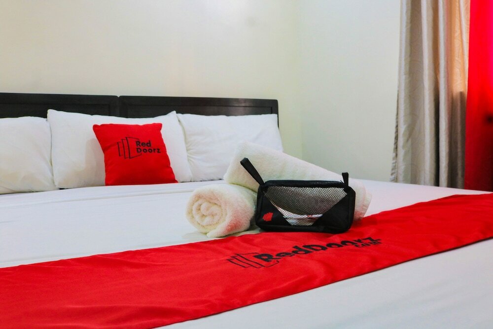 Фото RedDoorz Plus @ Mabolo Cebu