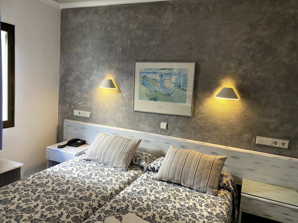 Фото Hostal Bellavista Formentera