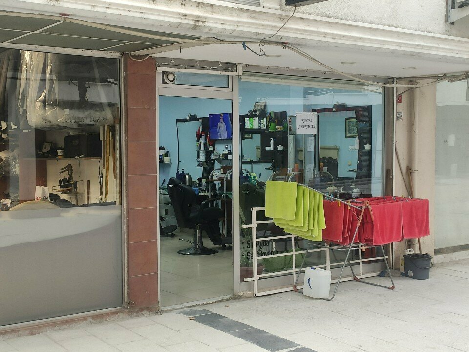 Hairdresser Cevdet Erkek Kuaforu Cevdet Sasi, Istanbul, photo