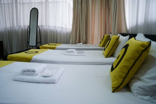 Внешний вид отеля Aura Plaza в Тбилиси, фото 4