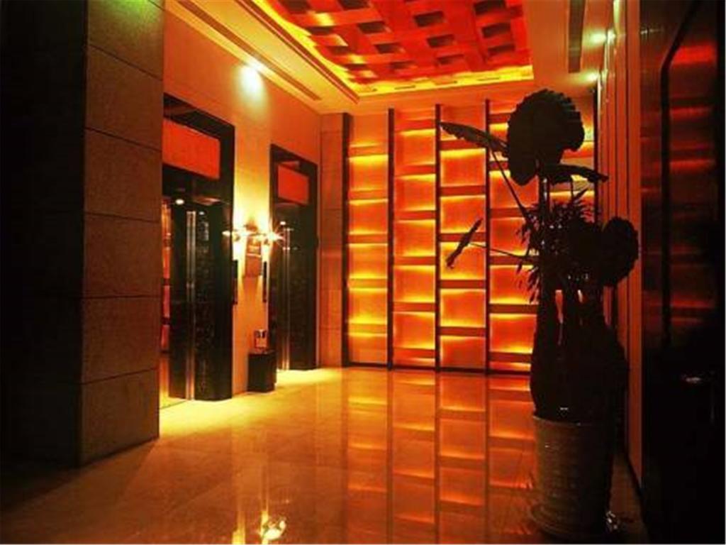 Фото Hundred Centuries Hotel