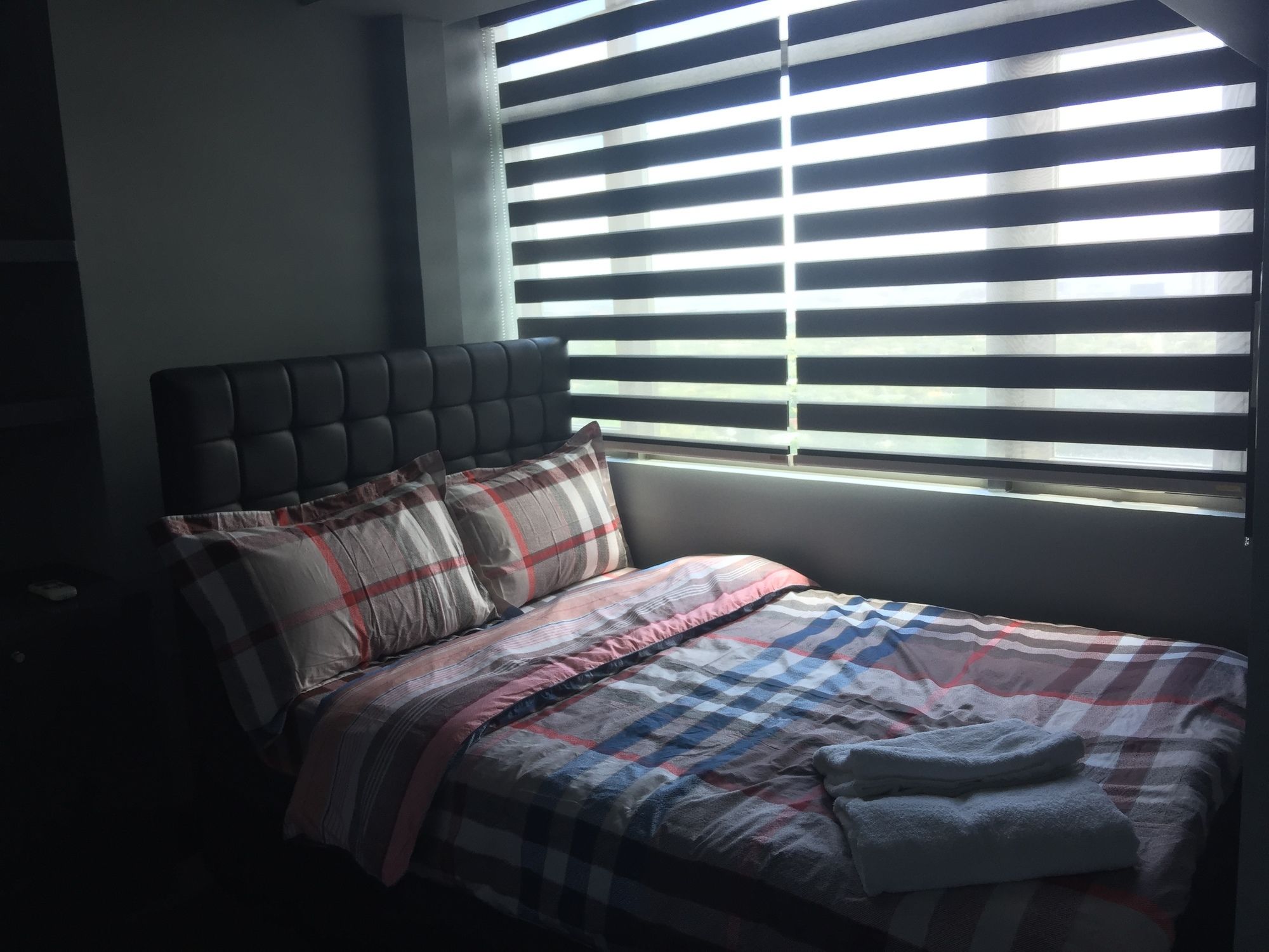 Фото Luxury Condo at Forbeswood Parklane