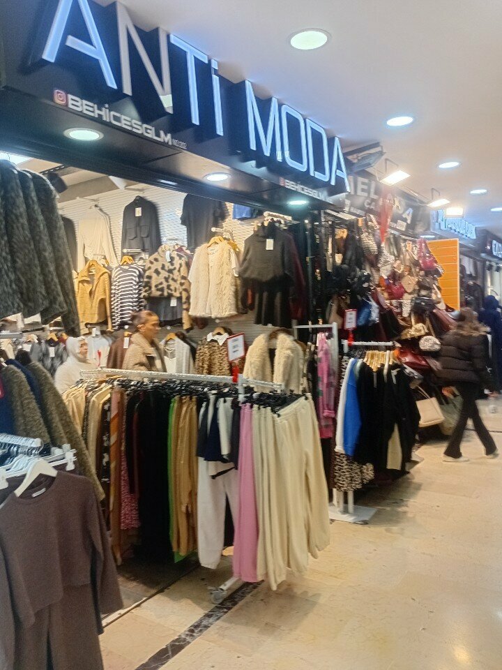 Clothing store Anti Moda, Istanbul, photo