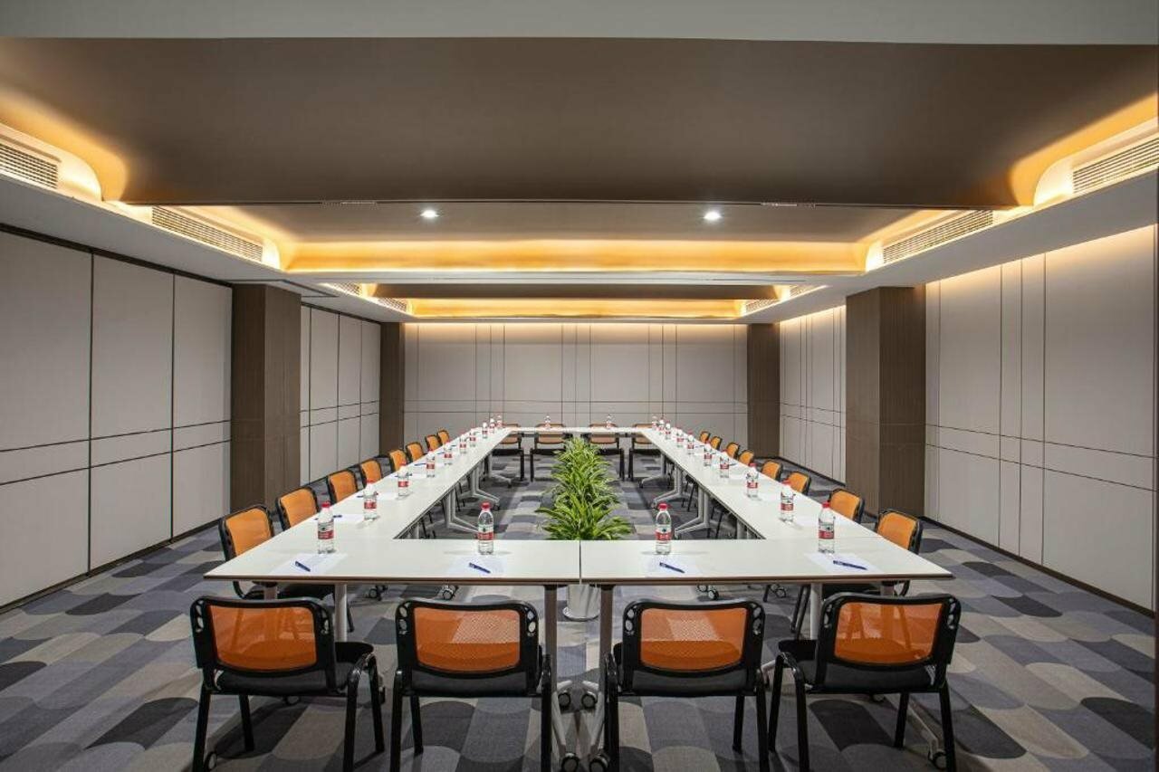 Фото Holiday Inn Express Shanghai Gumei by Ihg