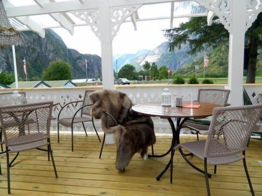 Фото отеля 3