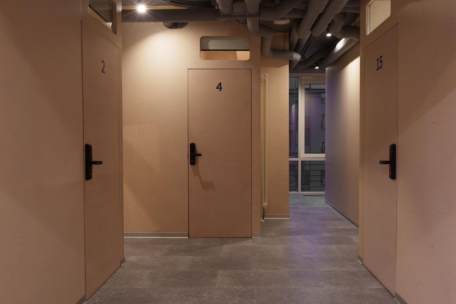 Фото Morfeus Capsule Hotel