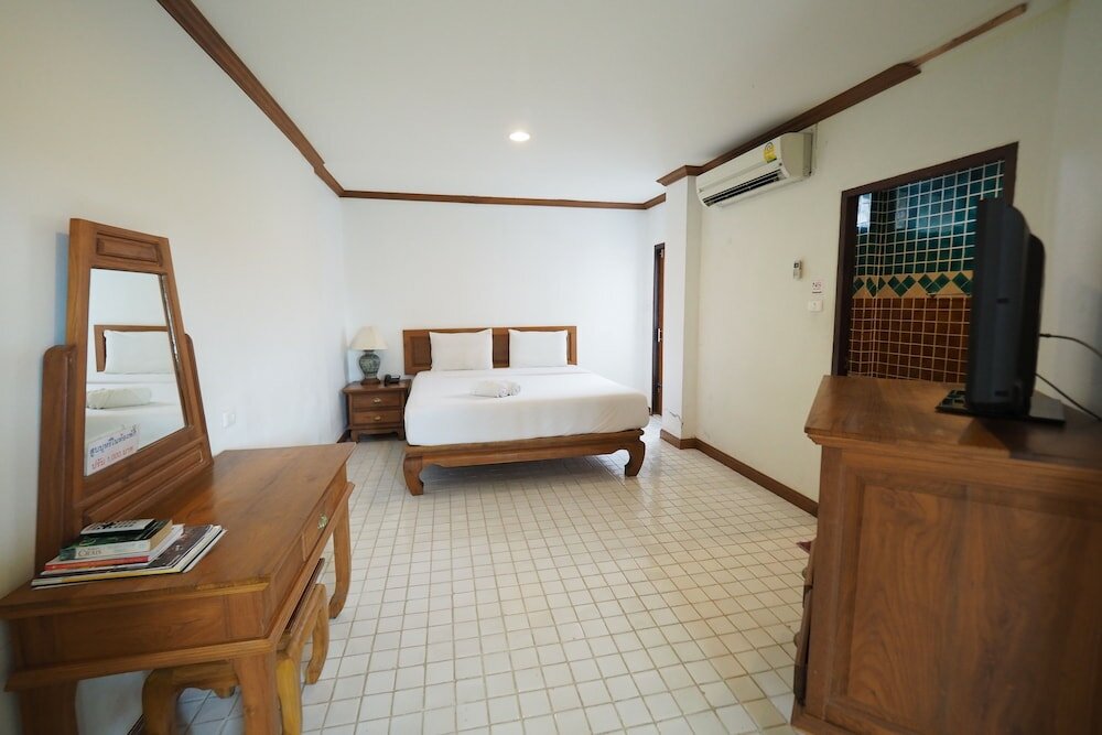 Фото Fah Place Hotel