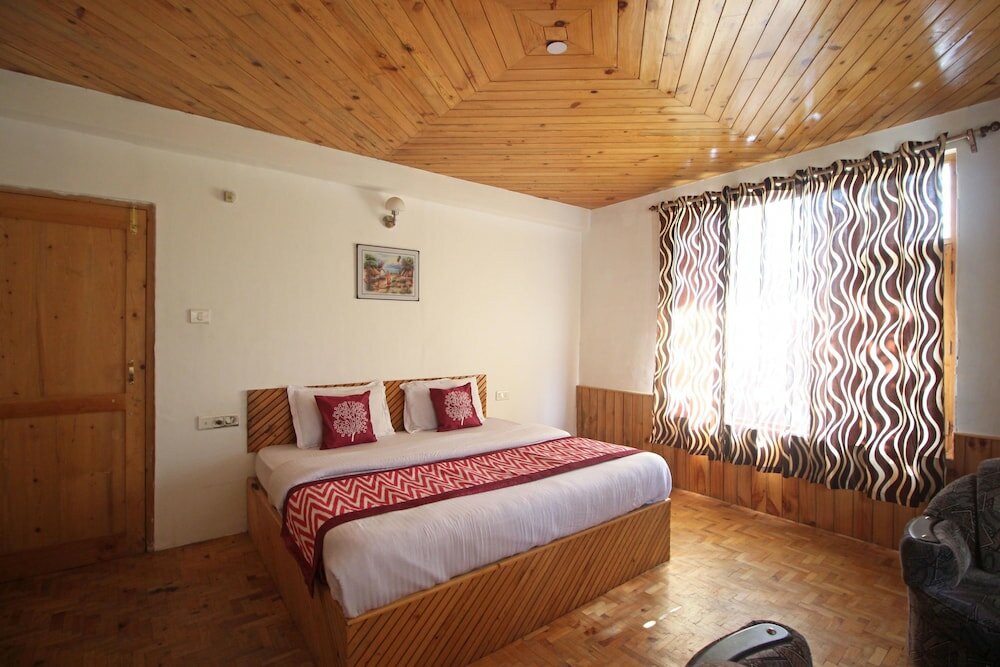 Фото Oyo 7579 Roo Cottage