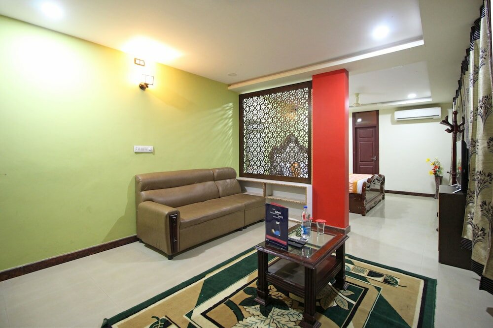 Фото Oyo 8496 Hotel Sk Regency