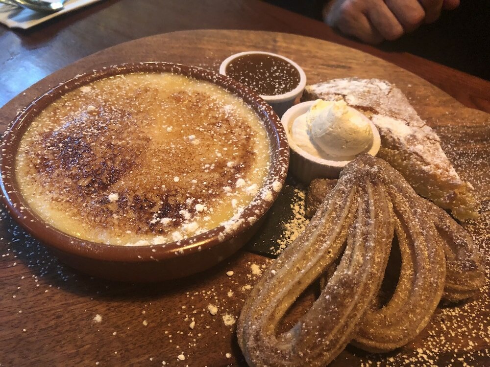 Фото Bythesea Guest House