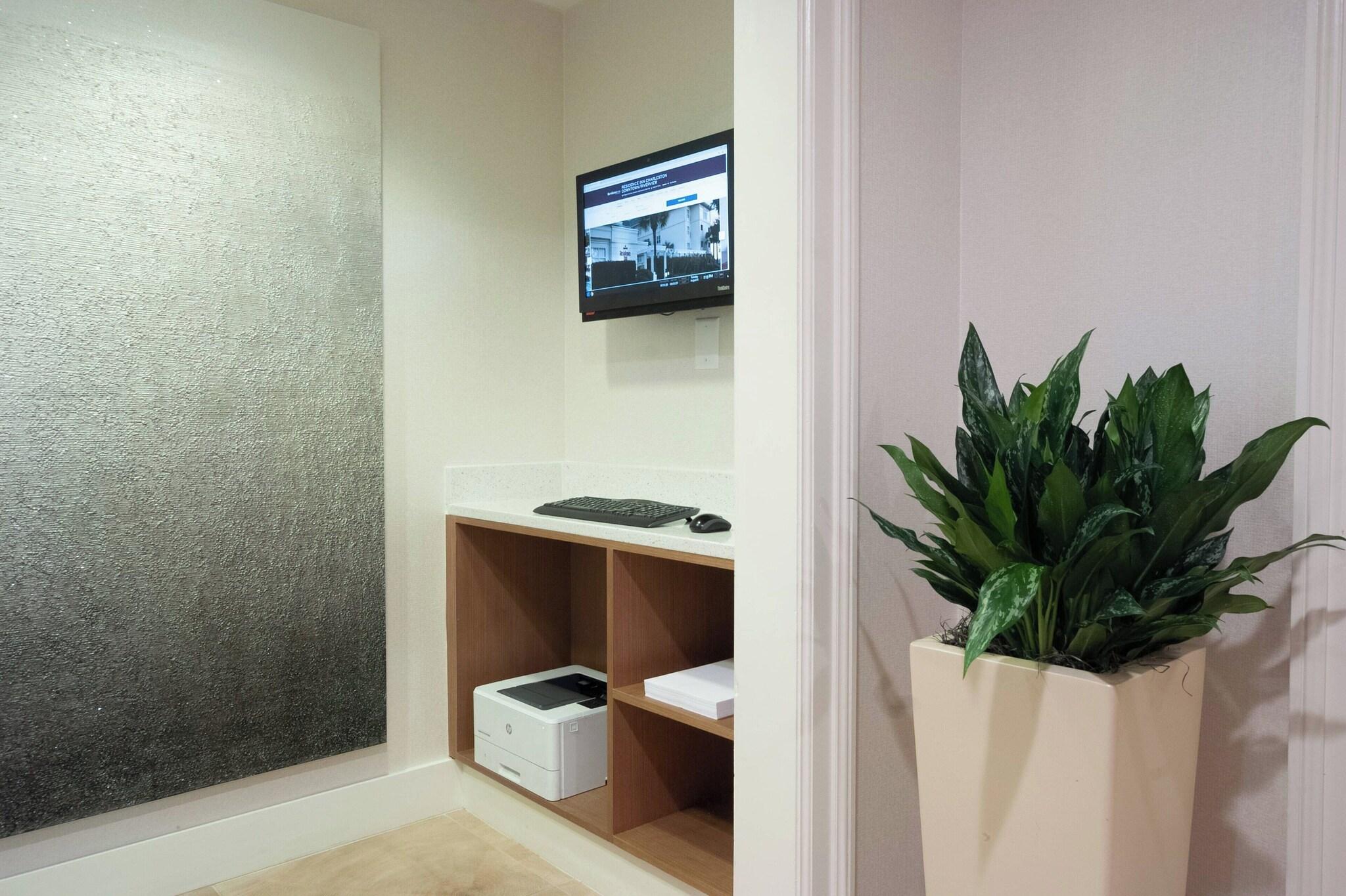 Фото Residence Inn Charleston Riverview