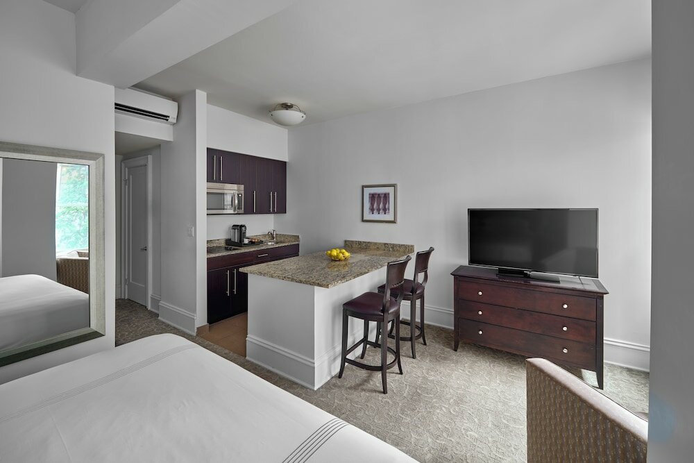 Фото Aka Rittenhouse Square