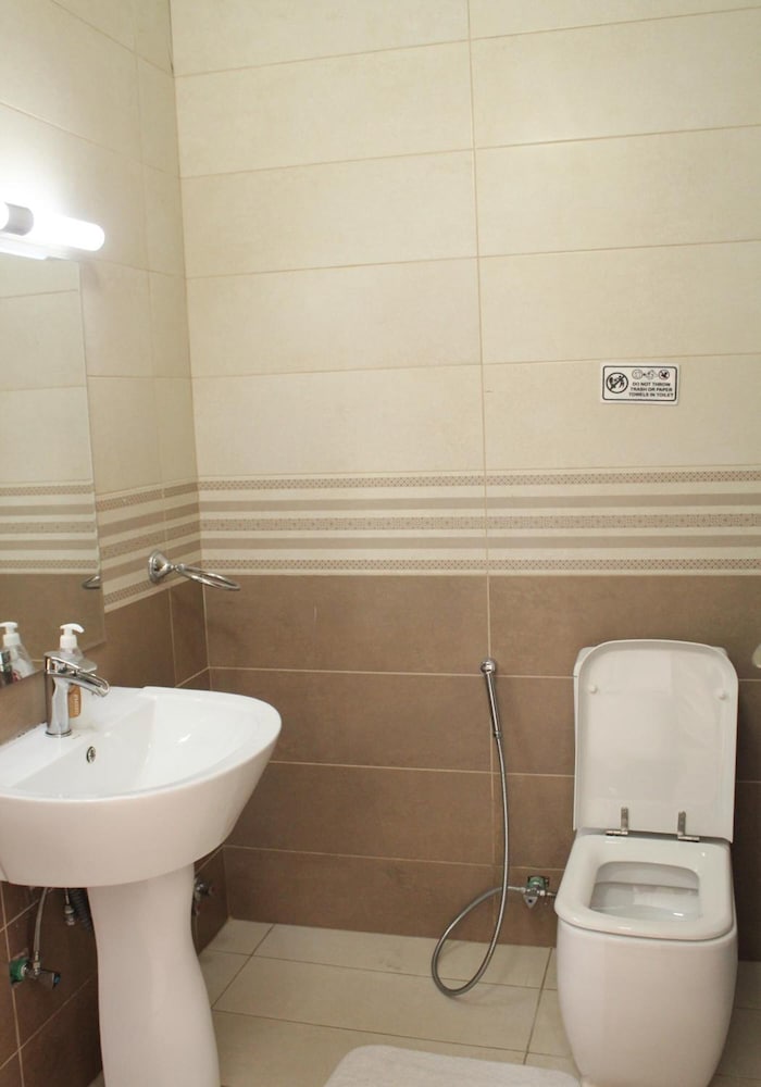 Фото Murex Plaza Hotel & Suites