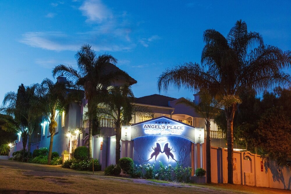 Фото отеля 3