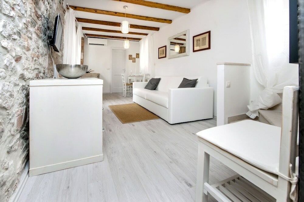 Фото Apartment and Studio Ca 3 Vie