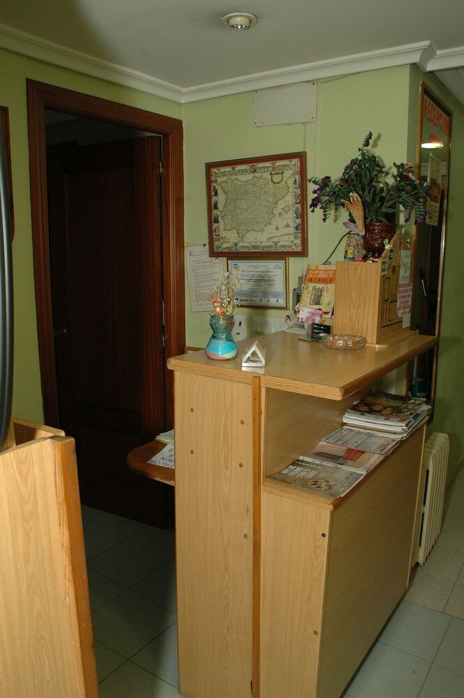 Фото Hostal Ramón y Cajal