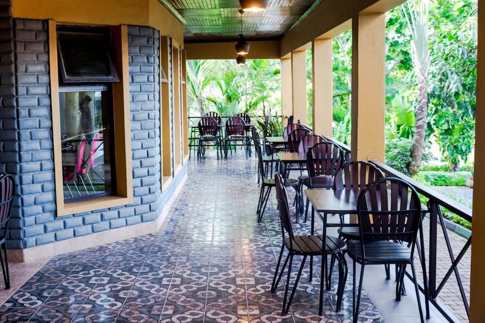 Фото Meley Impala Hotel