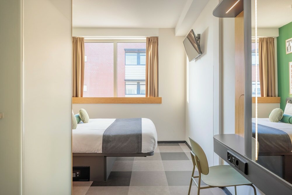 Фото Maxhotel Amsterdam Airport Schiphol