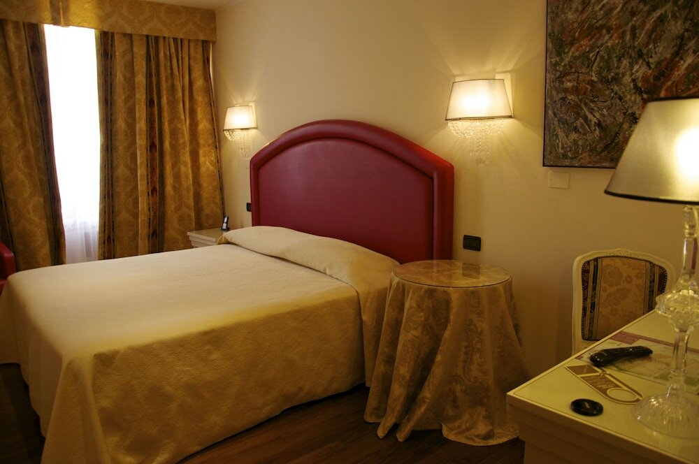 Фото Hotel Torre della Vittoria 1928