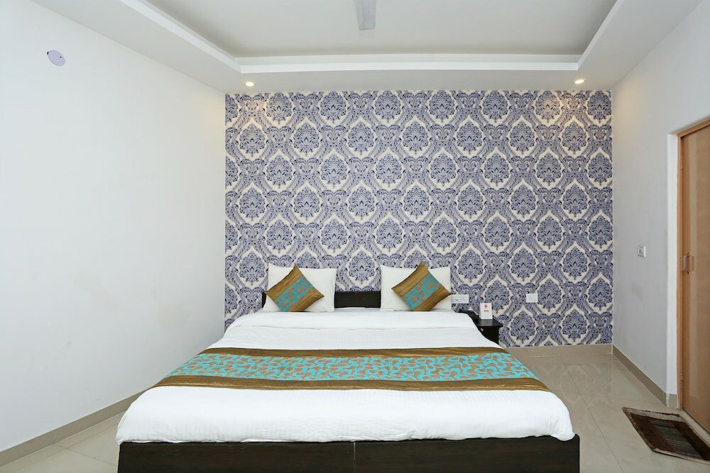 Фото Oyo 11384 Hotel Diamond Star