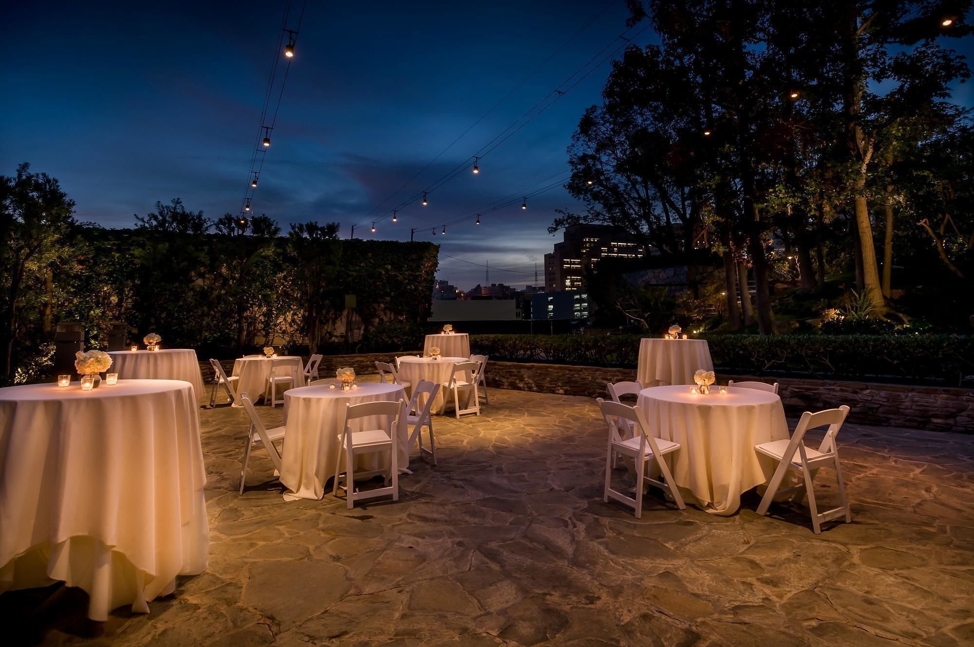 Фото DoubleTree by Hilton Hotel Los Angeles Downtown