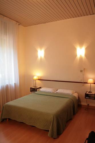 Фото Hotel D'angleterre