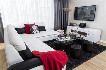 Фото The Queen Luxury Apartments - Villa Marilyn