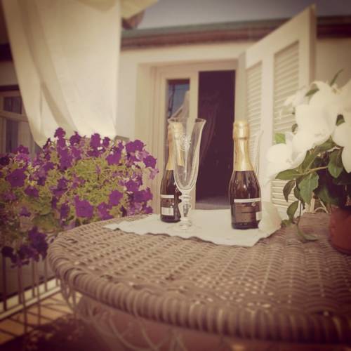 Фото Hotel La Petite Maison