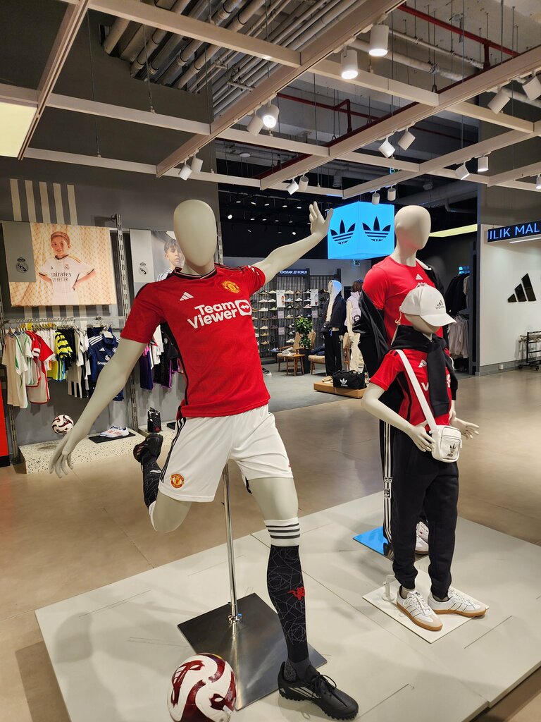 Sports store Adidas, Baku, photo