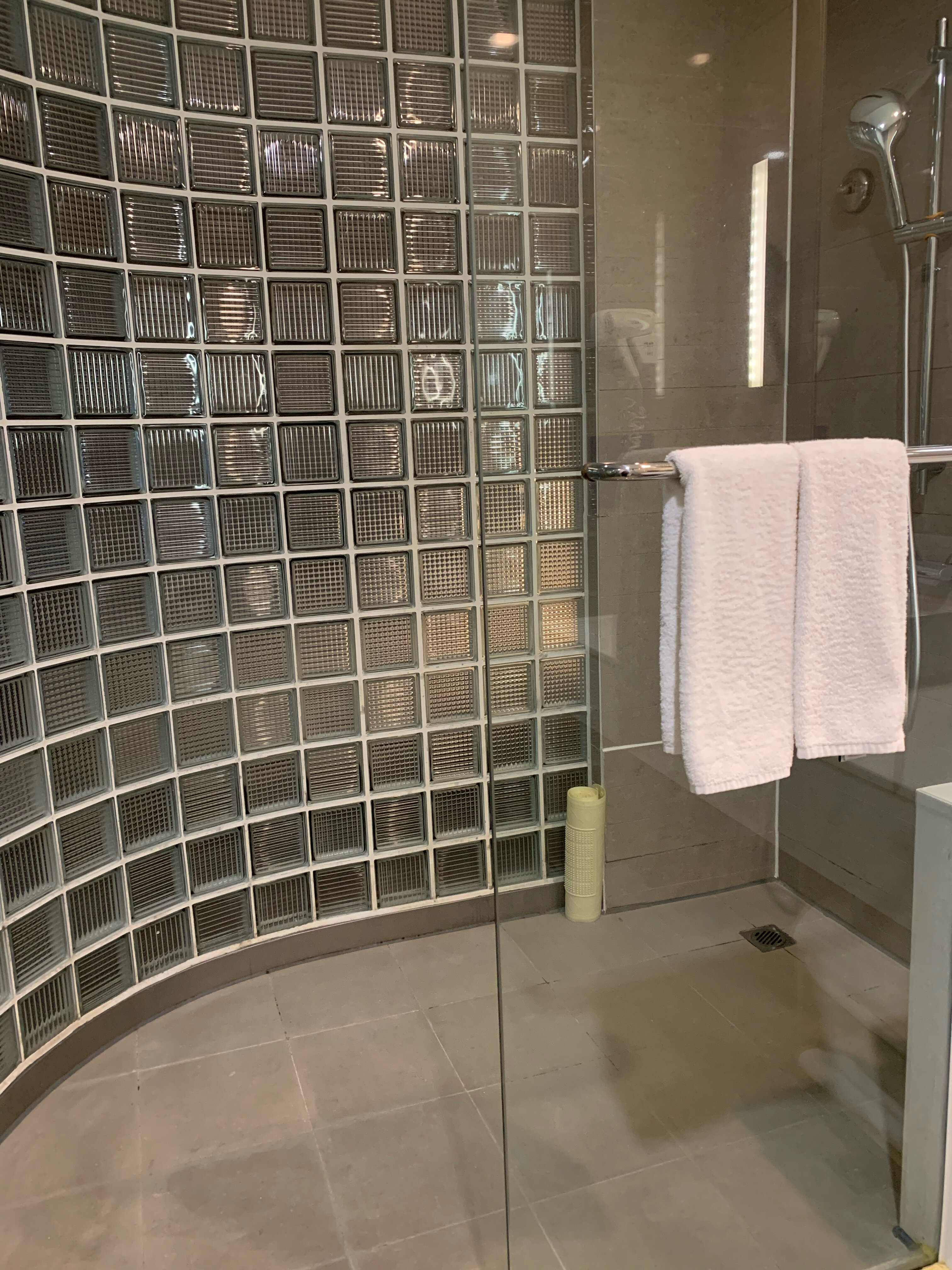 Фото Holiday Inn Express Luoyang City Center