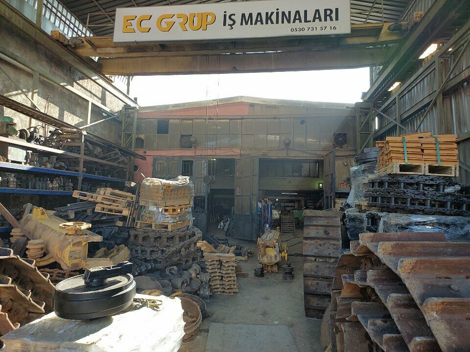 Trucks Ganimak Construction Machinery, Ankara, photo