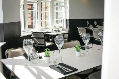 Гостиница The Comet Hotel в Хатфилде