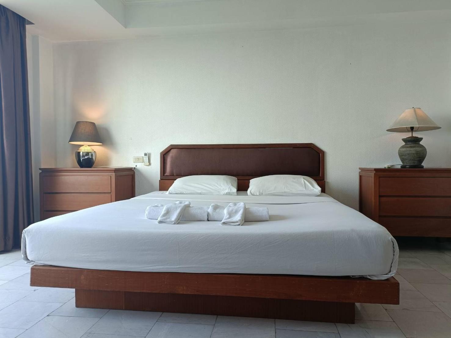 Фото The Monaco Residence Pattaya