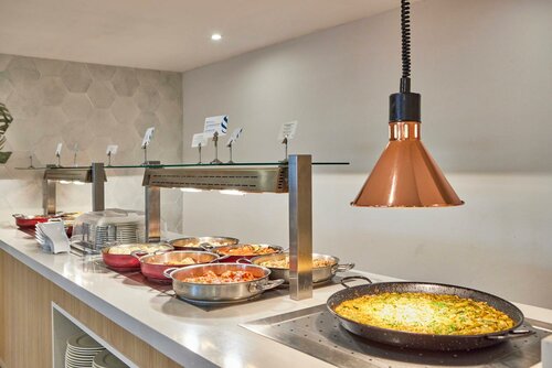 Гостиница Universal Aparthotel Don Camilo в Мальграт-де-Маре