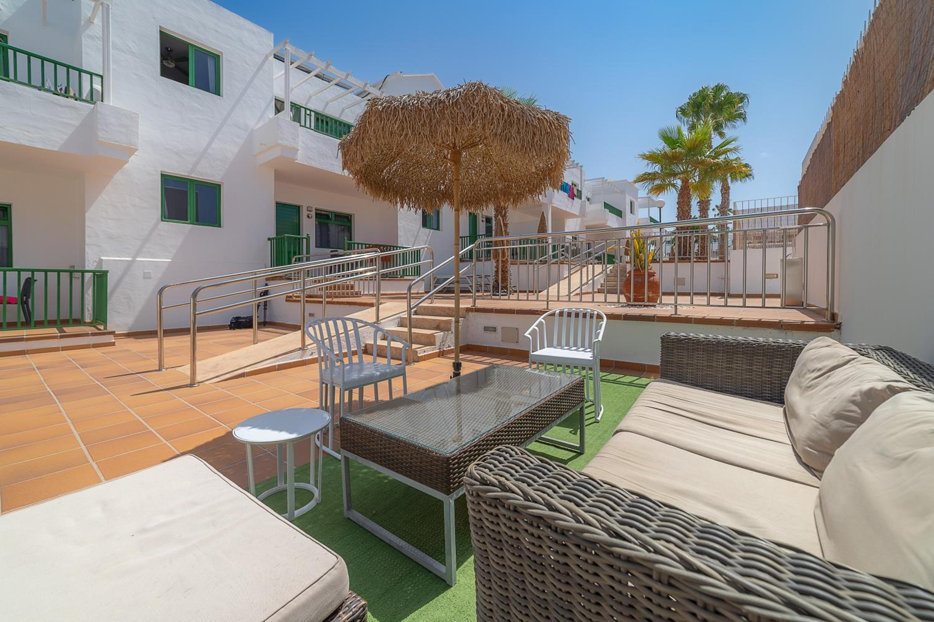 Фото Apartamentos Elena