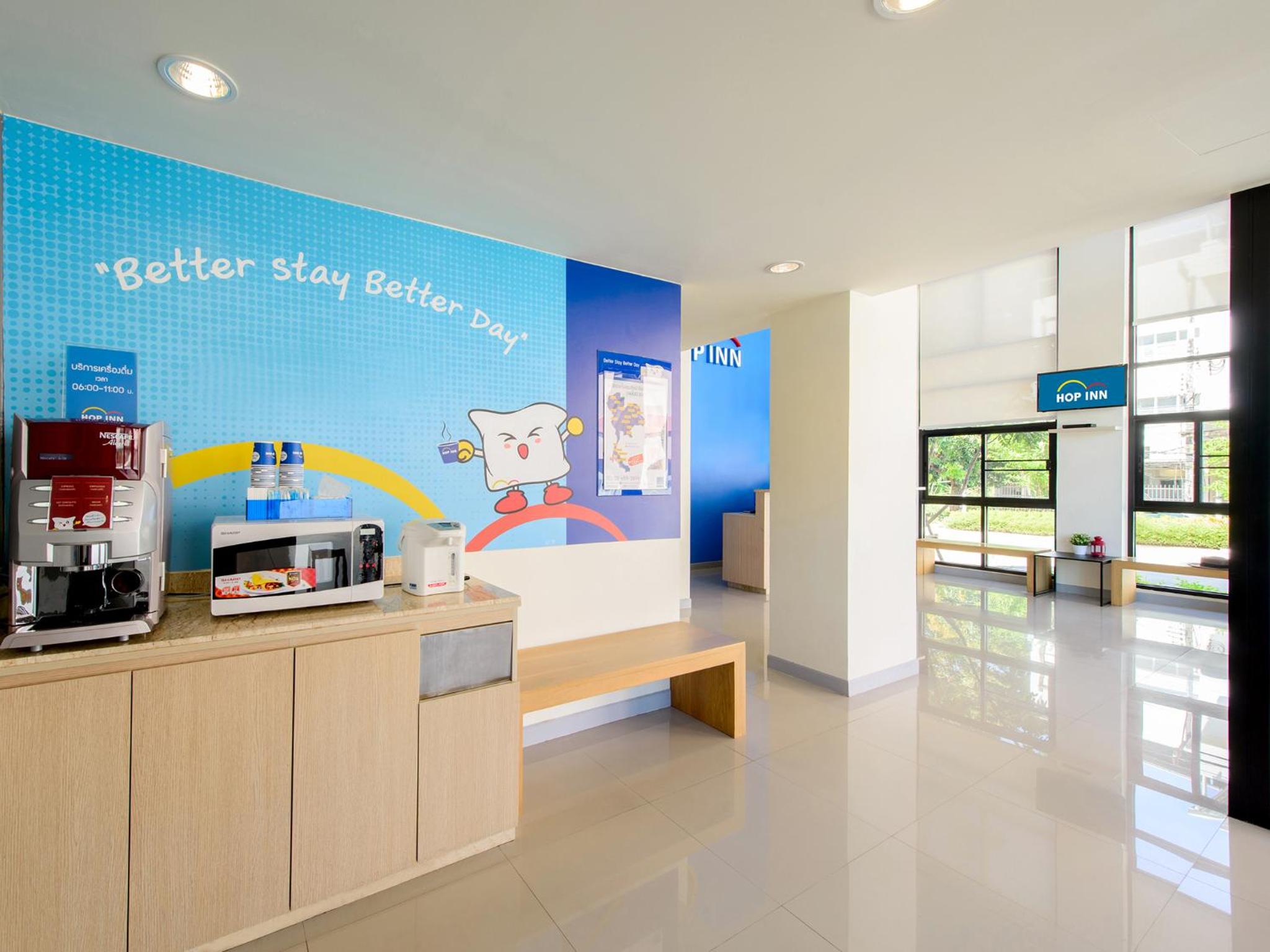 Фото Hop Inn Buriram