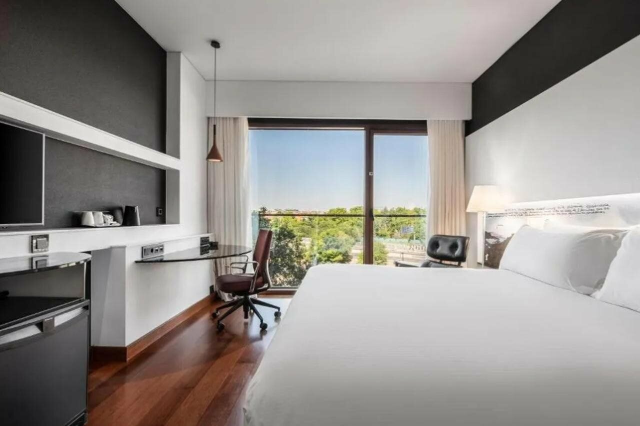 Фото Hilton Madrid Airport