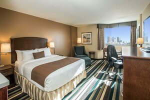 Гостиница Best Western Plus Winnipeg Airport Hotel