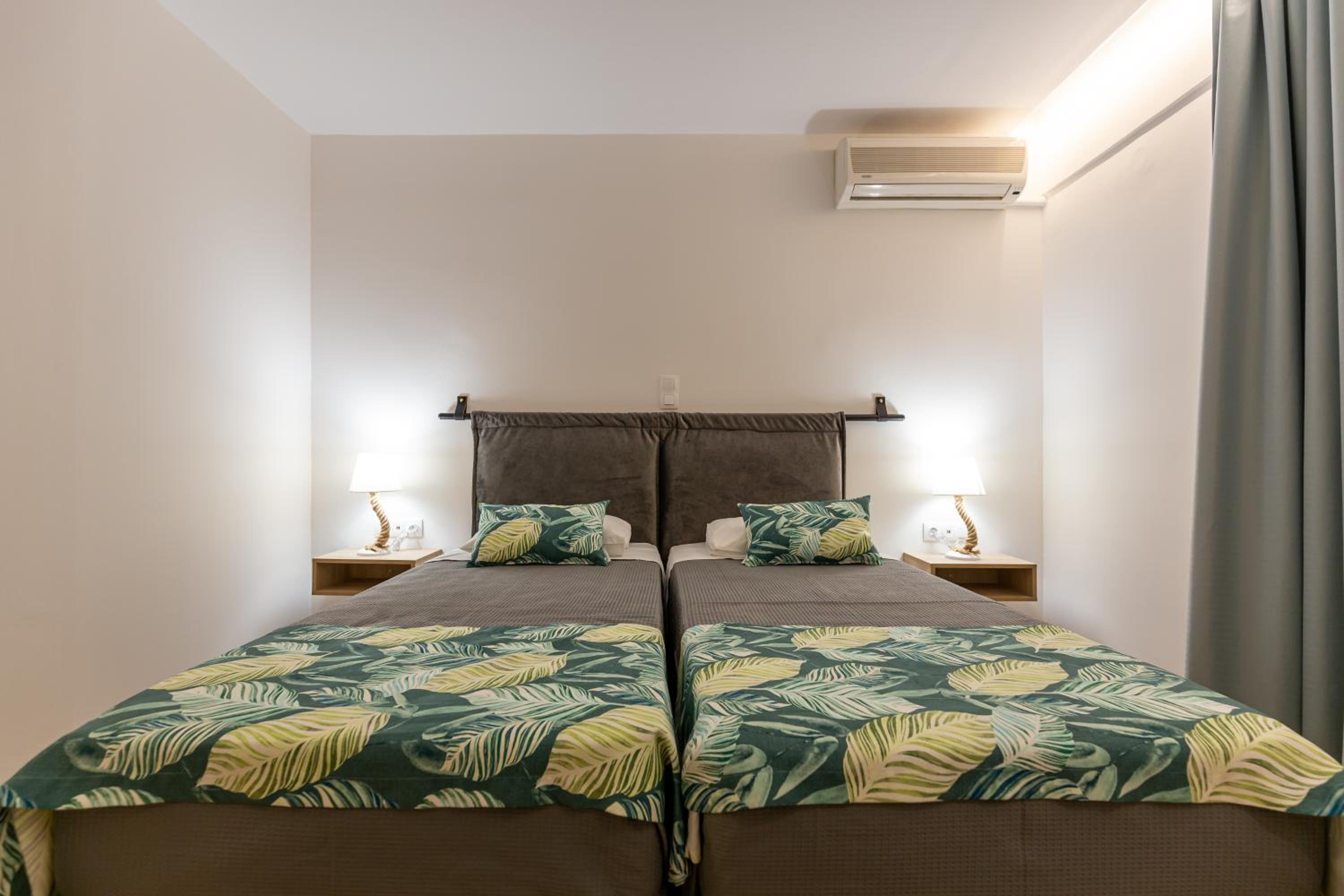 Фото Sirocco Hotel