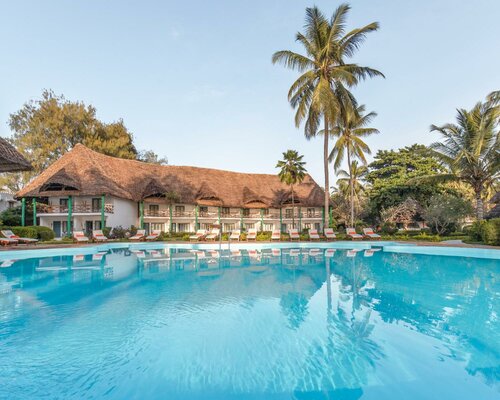 Гостиница Kiwengwa Beach Resort в Танзании